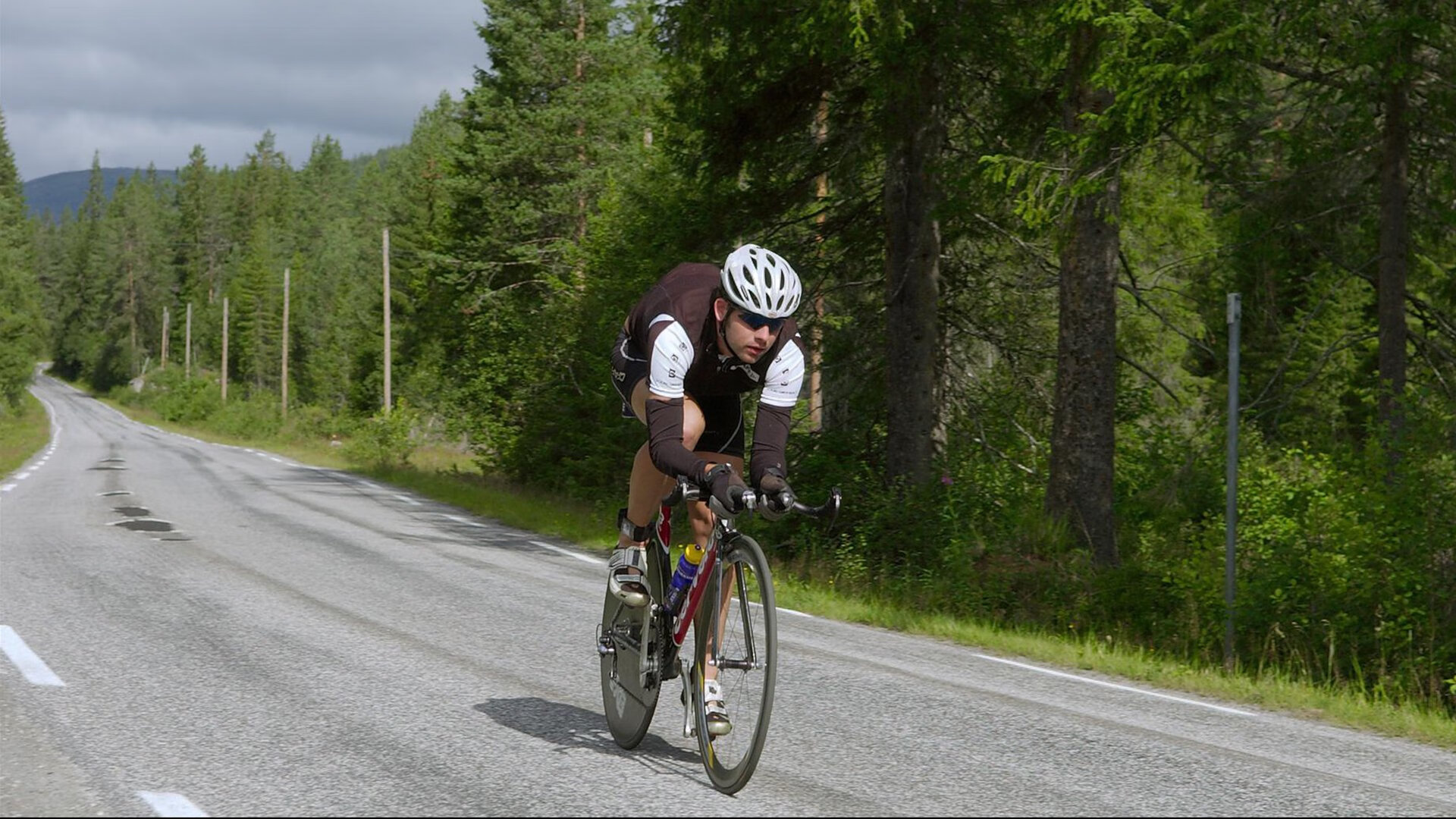 摩纳哥节奏掌控佛罗伦萨,阿坎吉成为关键先生