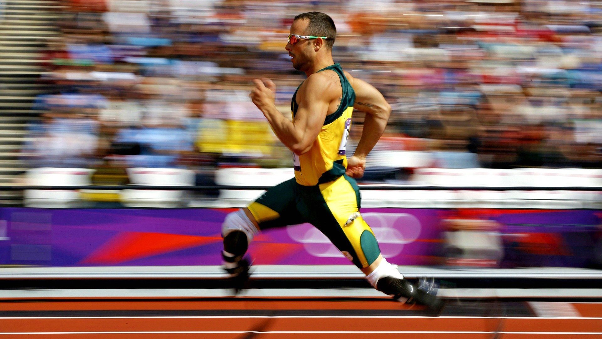 冷门与传奇，日本队轻取英格兰，奥恰洛夫高光背后的乒乓启示