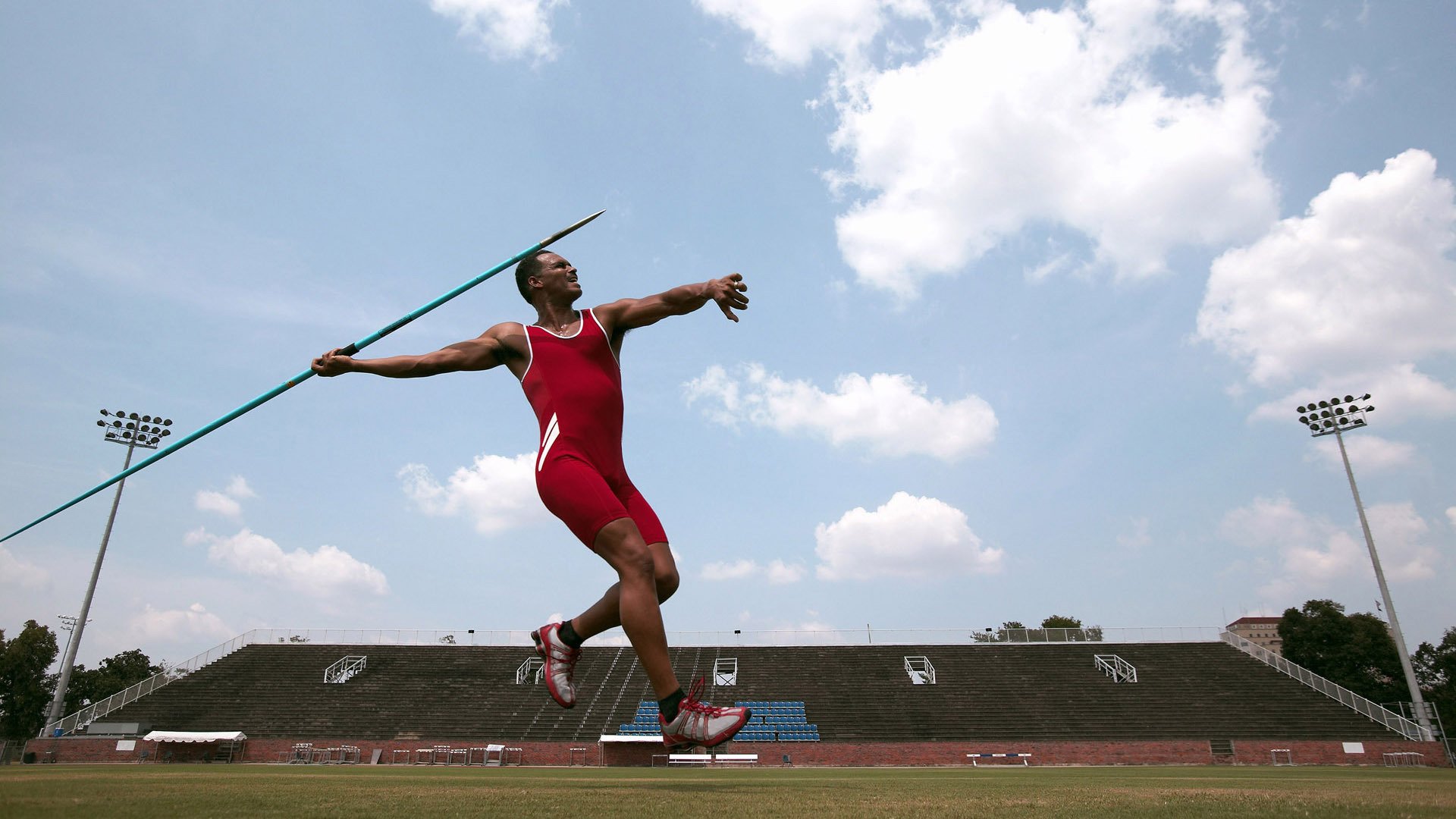 亚洲风暴席卷巴黎，日本队完胜东道主，郑思维惊艳四座改写羽球历史