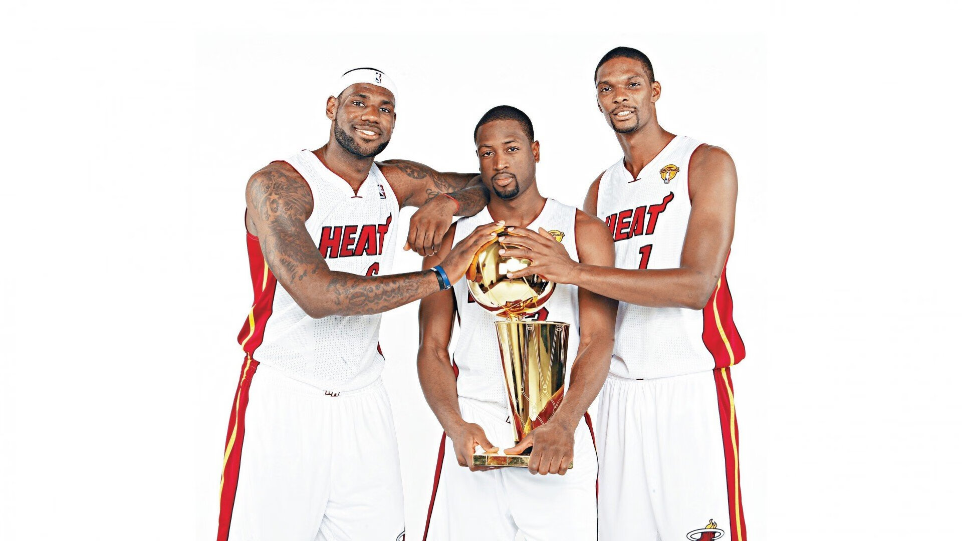 伊布宝刀未老燃烽火，利物浦铁血完胜奏凯歌